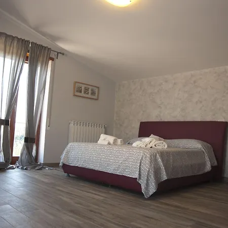 Oda ve Kahvaltı Domus In Viridi