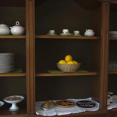 Domus In Viridi Oda ve Kahvaltı 2*