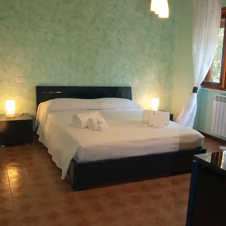 Bed & Breakfast Domus In Viridi 2*