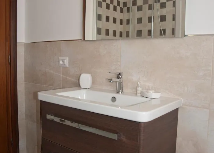 לינה וארוחת בוקר Domus In Viridi