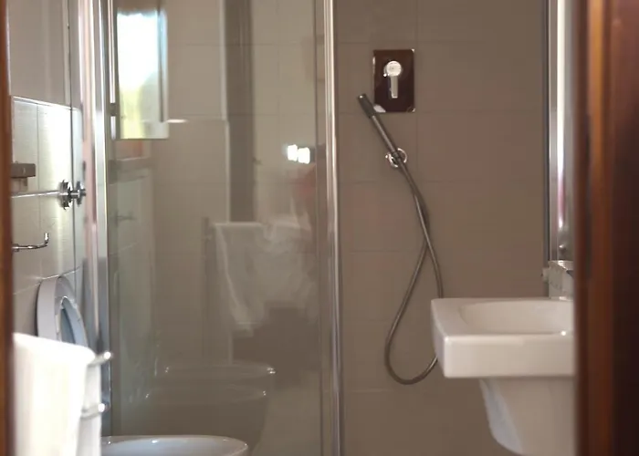 לינה וארוחת בוקר Domus In Viridi