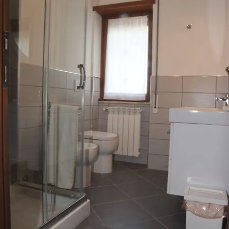 לינה וארוחת בוקר Domus In Viridi