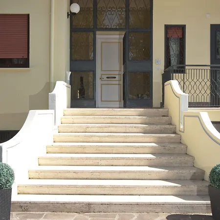 לינה וארוחת בוקר Domus In Viridi 2*