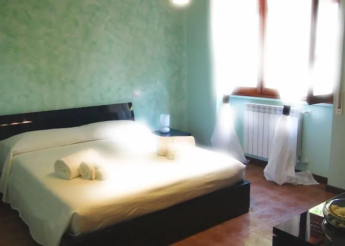 Domus In Viridi Nocleg ze śniadaniem 2*